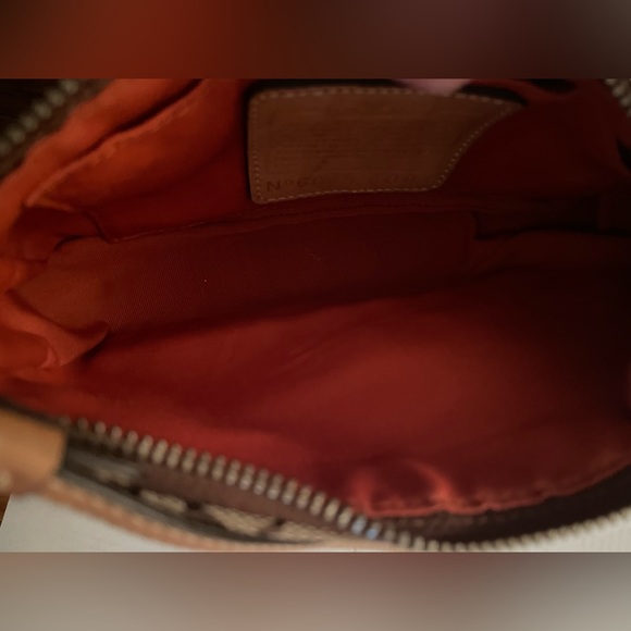 Vintage Coach wristlet with added unbranded chain to make it acrossbody - Picture 8 of 11